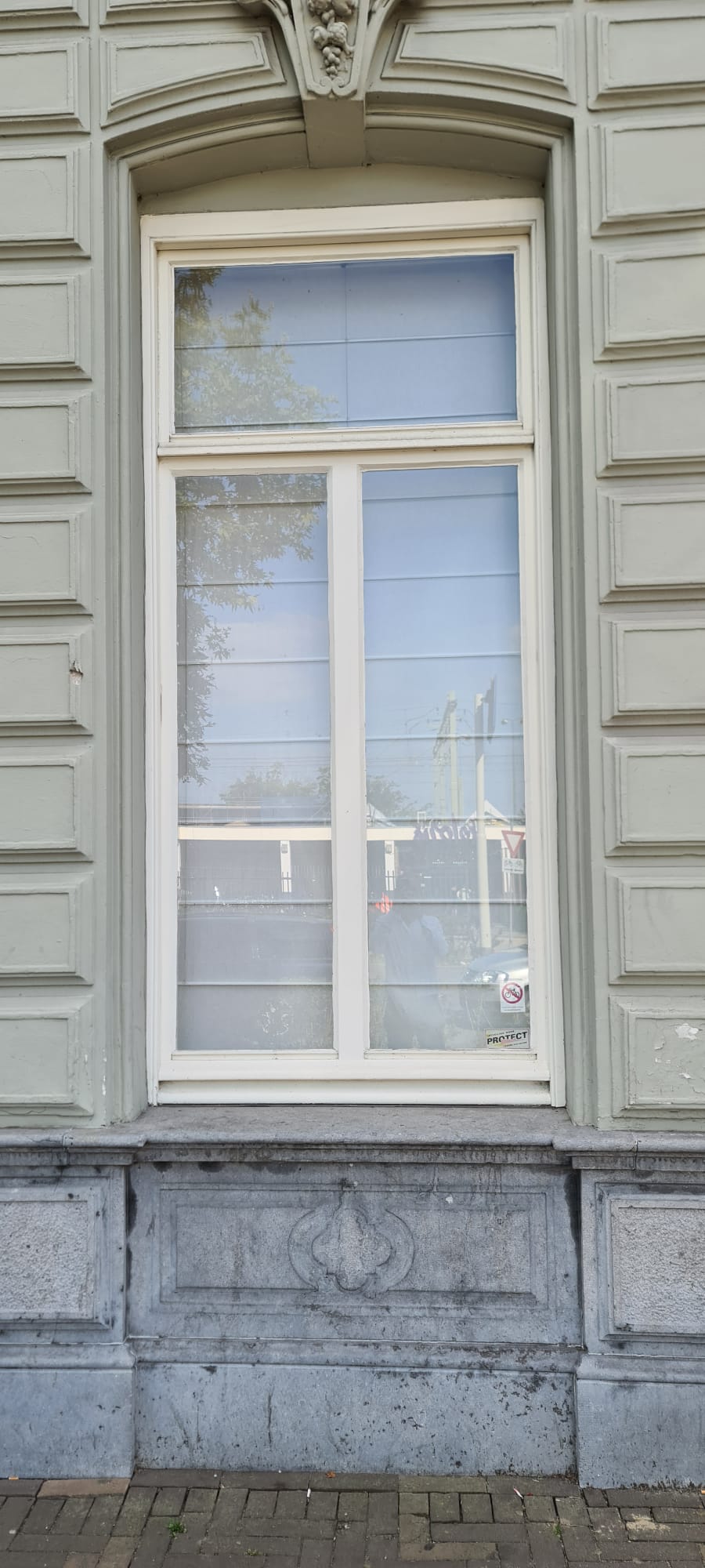Details raam voorkant Spoorlaan.jpg